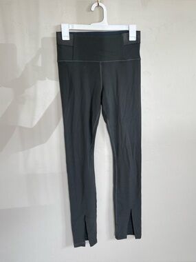 Athleta Aura Split Pant Women’s Stretch Athleisure Yoga Workout Leggings Sz S